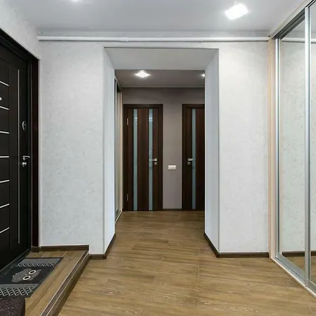 Apartament On Tanka 4 City Center Mińsk